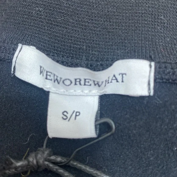 WEWORWWHAT Thermal Long Sleeve in Black - Picture 9 of 9